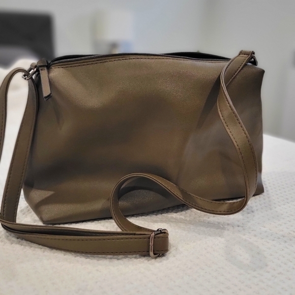 Mia and Luca Handbags - Mia and Luca Women's Shoulder Bag Brown